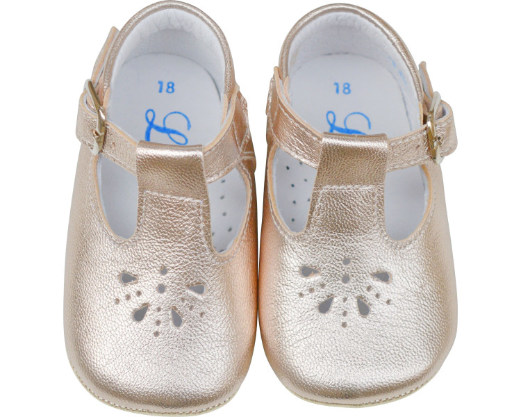 chaussons-pour-bebe-247jdj-1.jpg